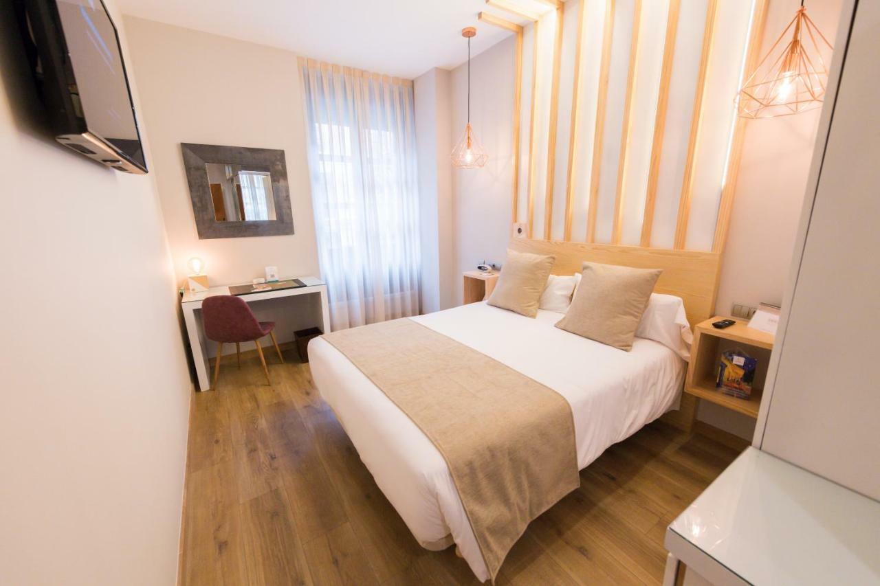 Hotel Fruela โอเบียโด ภายนอก รูปภาพ